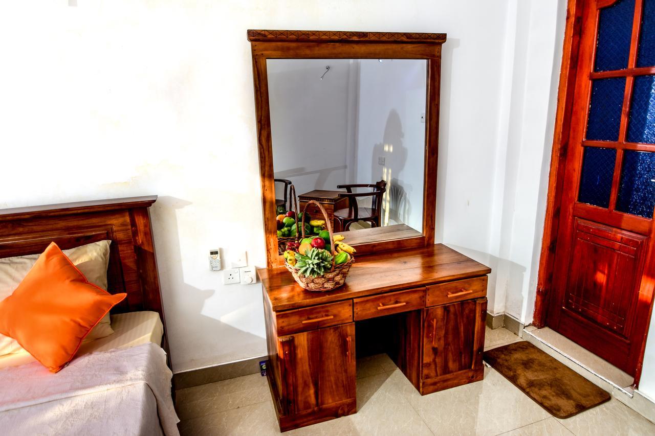 Heavens Door Guest Inn Kandy Exterior foto